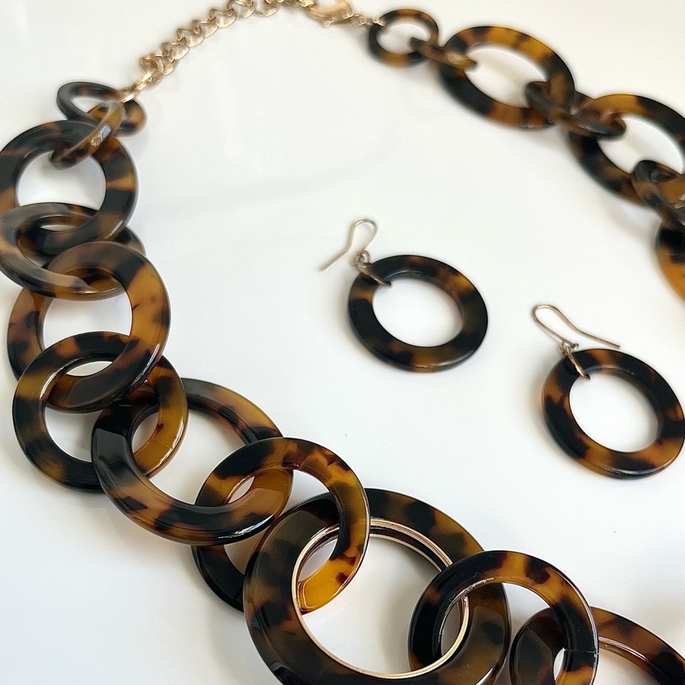 Chunky Tortoise Shell Necklace & Earring Set